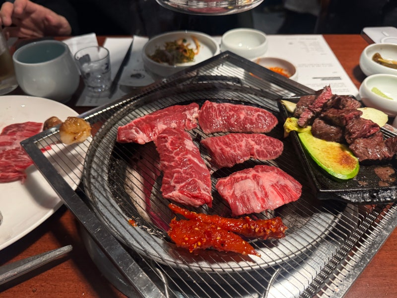 ร้านเนื้อวัวจอนโพ แพคยังยุกซิกจัง จัดงานเลี้ยงรวมของโรงพยาบาลศัลยกรรมโฟร์ซีซันส์ที่สวยงามตลอดสี่ฤดู!